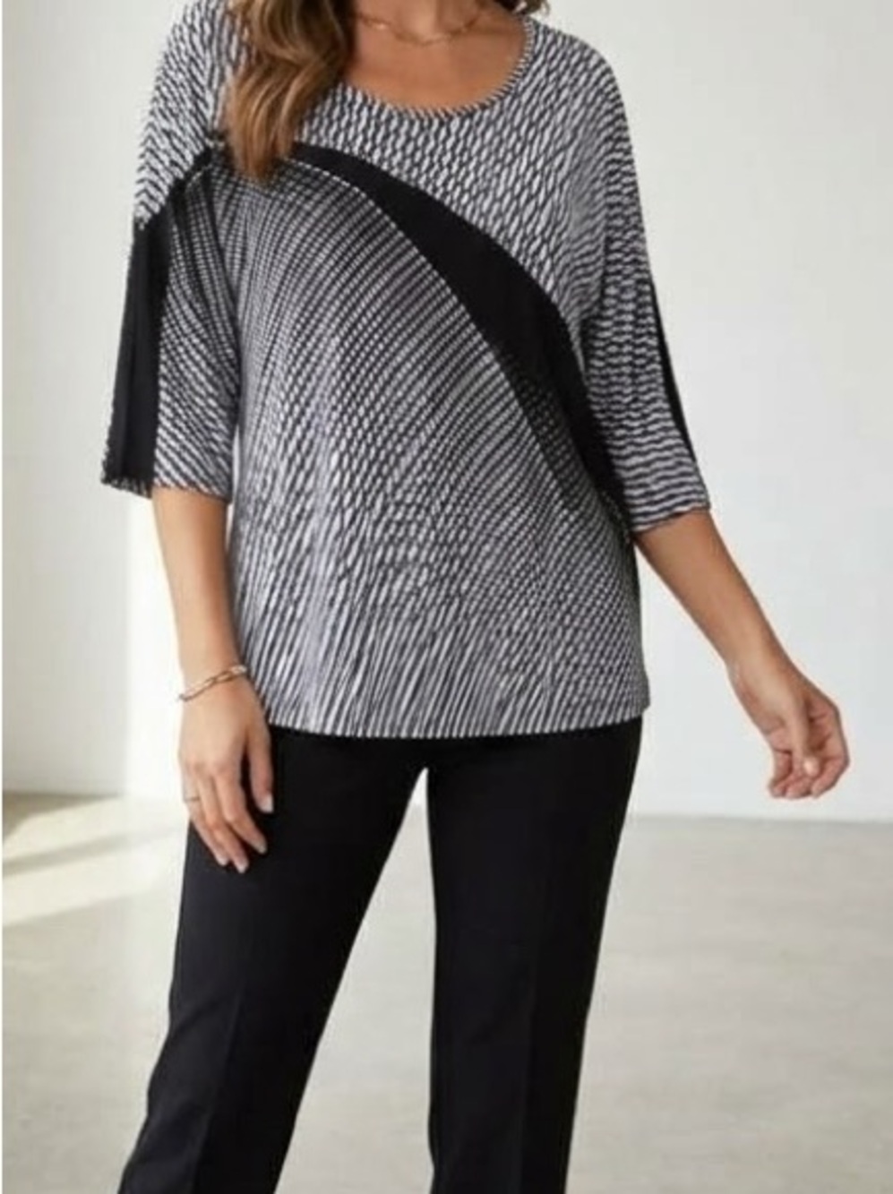 Frank Lyman Patterned Top
